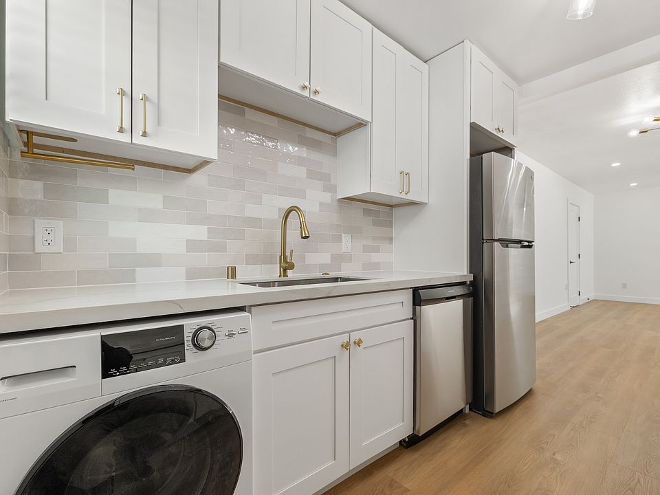 1st image of 717 Jefferson Ave #B