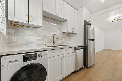 717 Jefferson Ave #B Photo 1 717 Jefferson Ave #B Photo 1