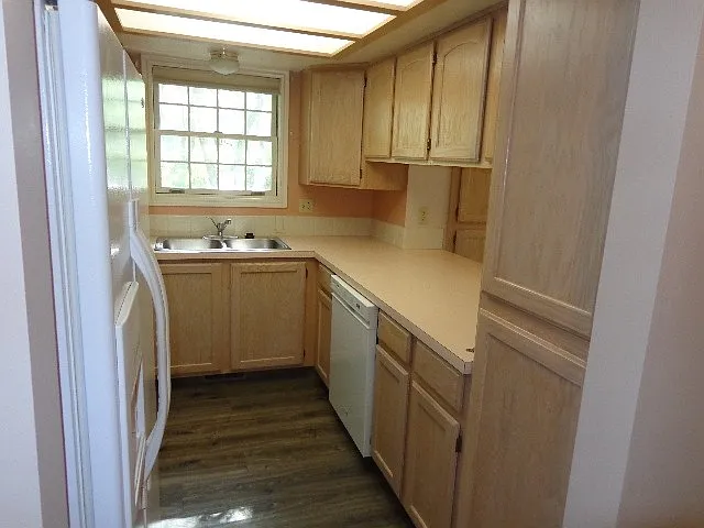 954 Schneitter Cir #H-5 — Photo 12