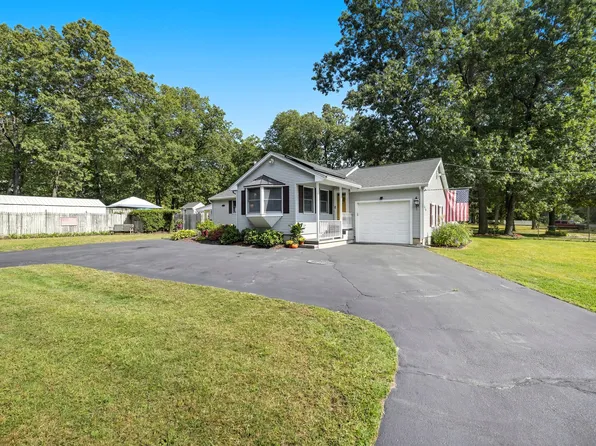 328 North Maple Street, Enfield, CT 06082