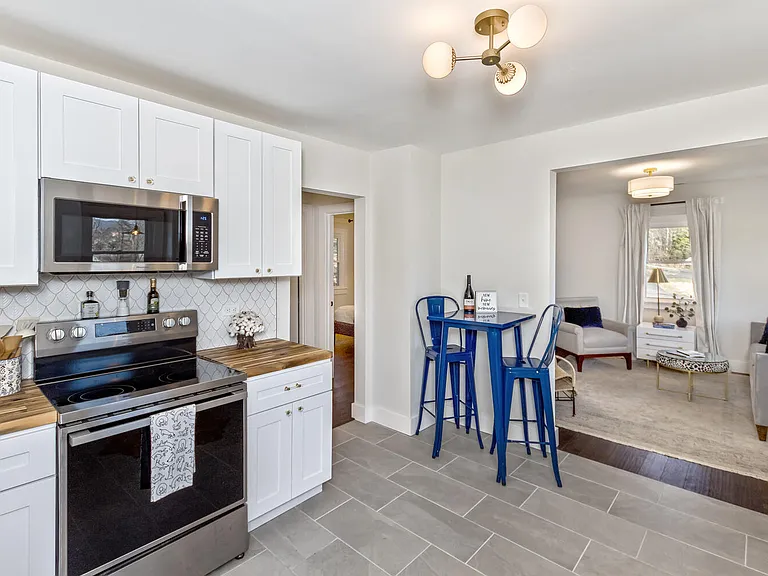 10 Laban Ln — Photo 7