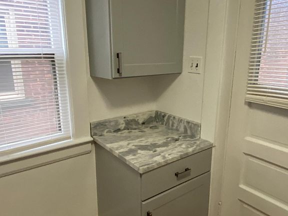 3rd image of 2300 Bellfield Ave APT 3