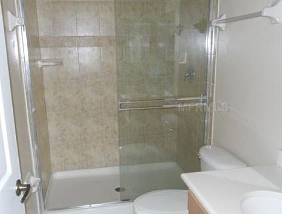 5th image of 2725 Oakwater Dr