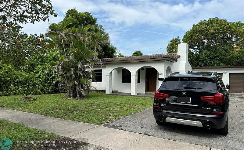 1st image of 1305 NW 2nd Ave