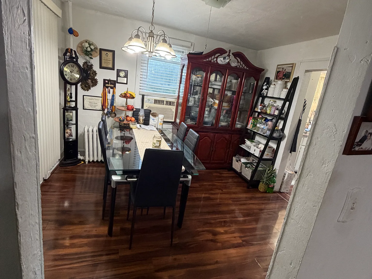 3 bed, 2078 sqft, $1,800 — Photo 2