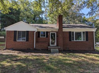 913 E Maple Ave, Gastonia, NC 28054