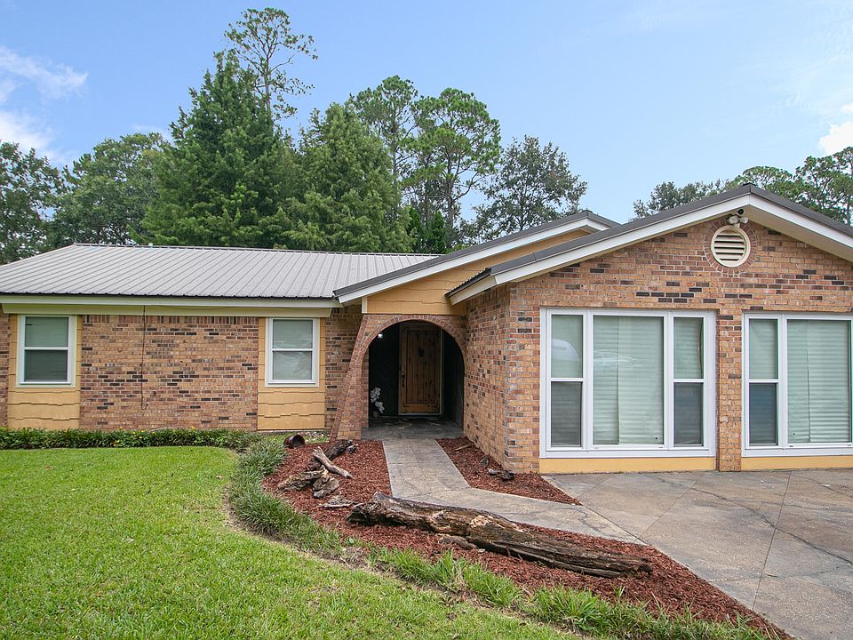 1st image of 8620 Bayou Castelle Dr