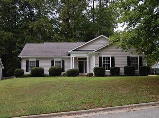 3207 Winburn Dr, Greensboro, NC 27410