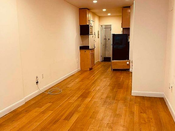 4th image of 326 E 82nd St APT 1D