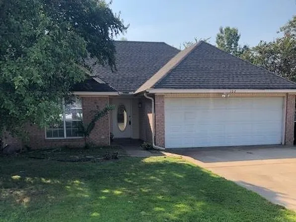 102 Carol Cv, Marion, AR 72364