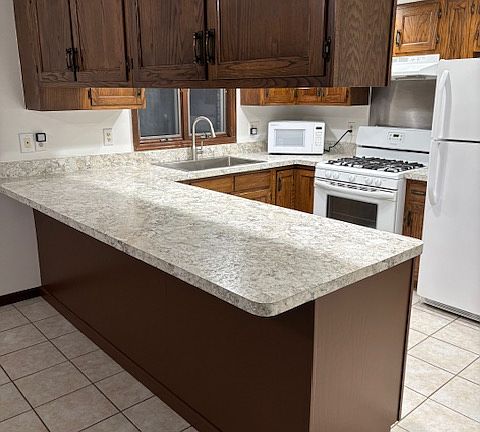 5th image of 100 W Cook St #1