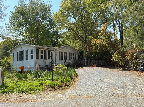 36365 Larch Ln, Rehoboth Beach, DE 19971
