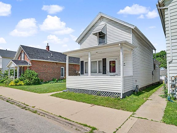 3rd image of 1223 Rhomberg Ave