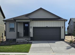 794 Crest St, Lochbuie, CO 80603