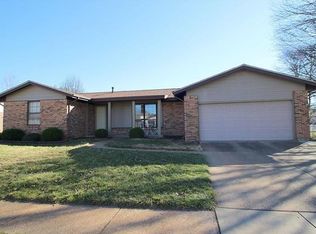 2226 Chatport Rd, Saint Louis, MO 63129