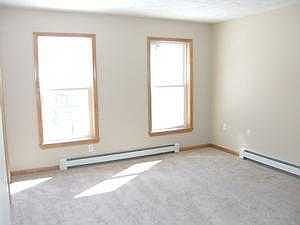 Master BR w full bath