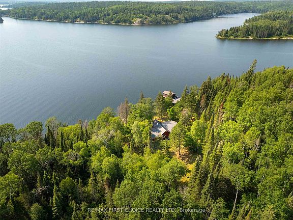 5th image of S986 Winnipeg River Dr