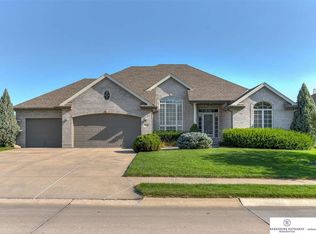 15916 Curtis Ave, Omaha, NE 68116