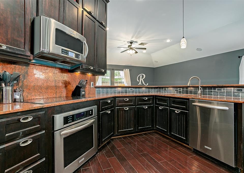 1st image of 3211 Fern Ct
