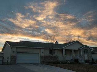 8434 S Spratling Dr, West Jordan, UT 84081