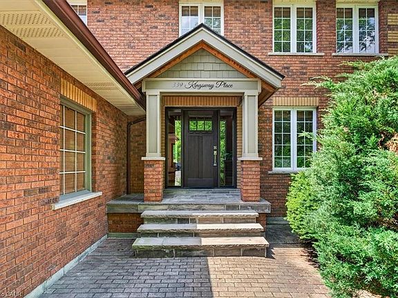2nd image of 339 Kingsway Pl