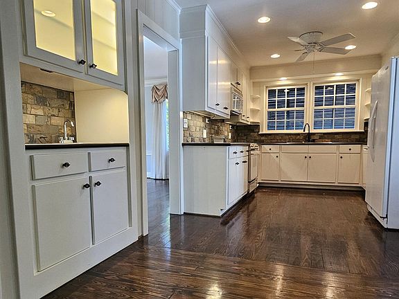 5th image of 113 Woodland Way