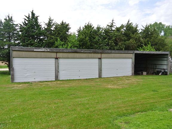 3rd image of 3532 Indigo Ave