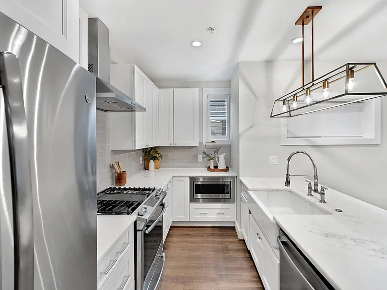 1419 Upshur St NW #1 — Photo 8