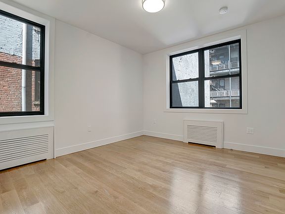 5th image of 185 E 3rd St APT 4A
