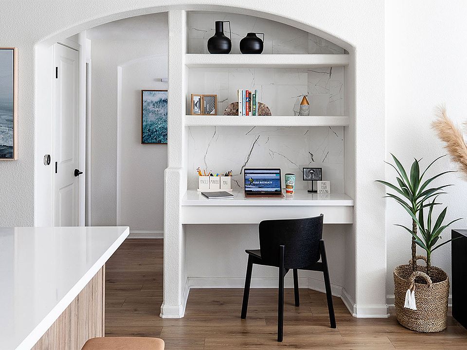 Apartment built-in desk.
