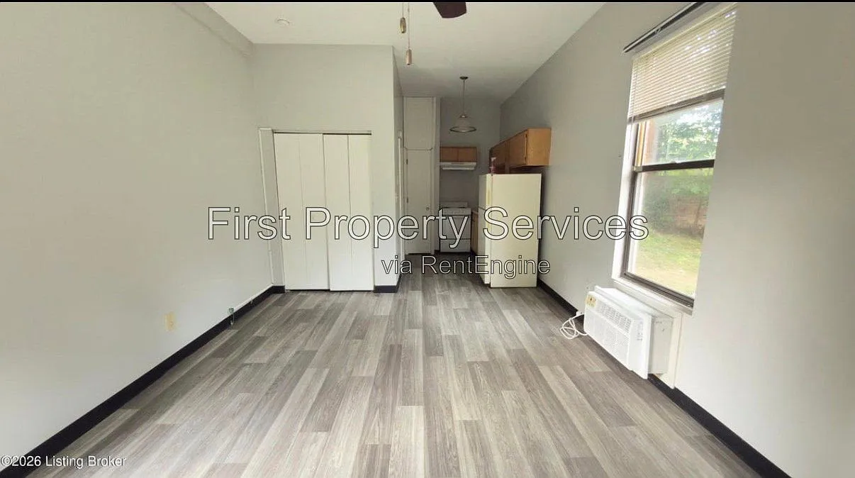 1 bed, 1.0 bath, 325 sqft, $725 — Photo 1