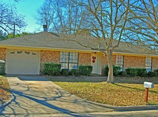 4532 Forest Ridge Dr, Nacogdoches, TX 75961