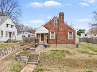 1004 Tompkins St, Saint Charles, MO 63301