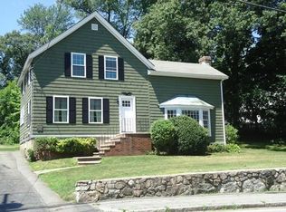 14 Forest Park Rd, Woburn, MA 01801