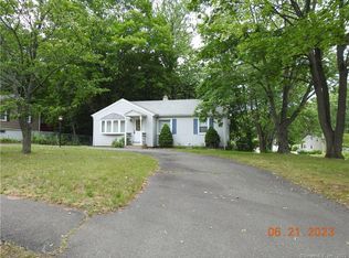 151 Elm St, North Haven, CT 06473