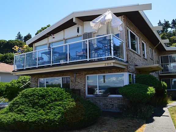 2nd image of 2308 Alki Ave SW #2308