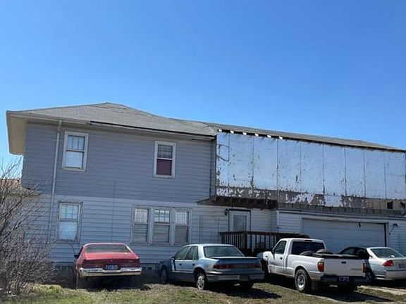2nd image of 401 Clinton Ave