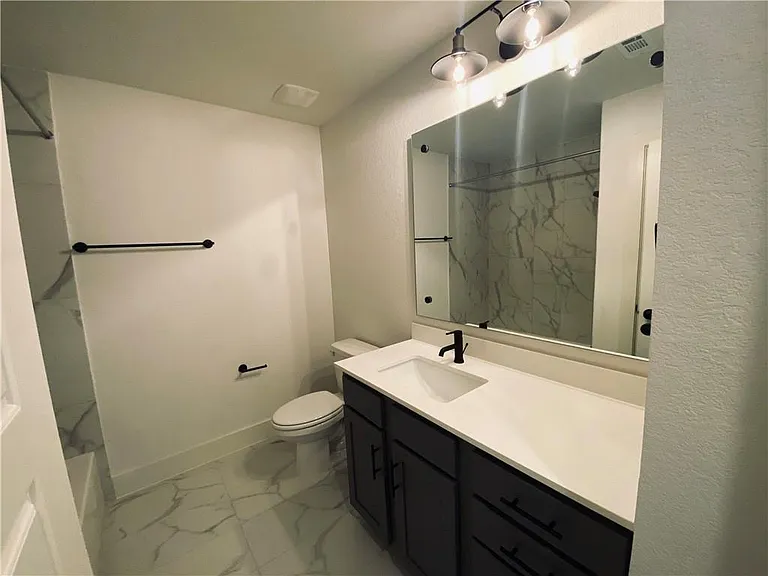 5160 N A W Grimes Blvd #28 — Photo 18