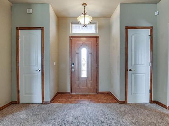 3rd image of 1213 Palmer Dr