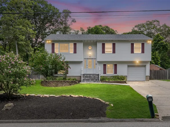 91 Woodhull Landing Road, Sound Beach, NY 11789