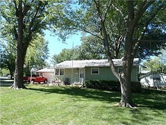 3rd image of 1505 NE 67th Pl