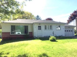 671 Helendale Rd, Irondequoit, NY 14609