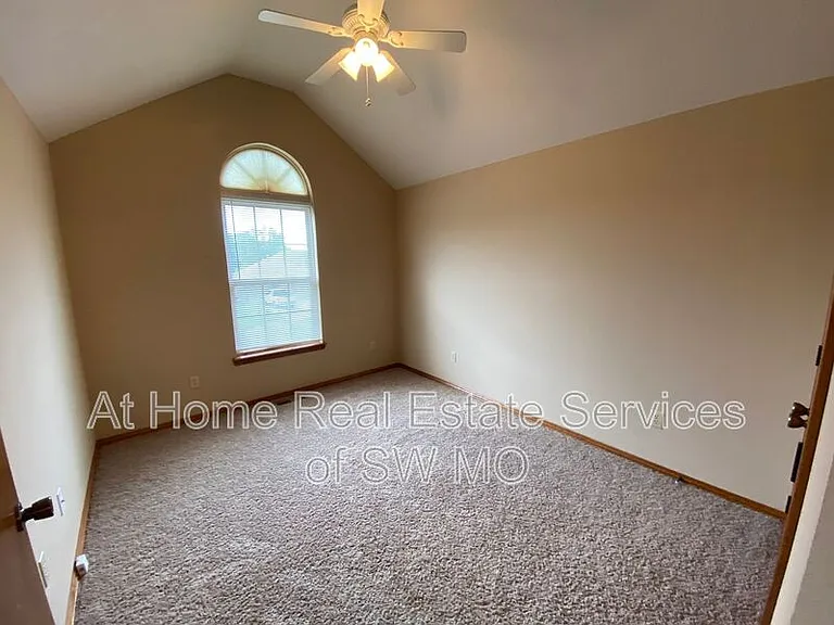 5221 E Blaine St — Photo 12