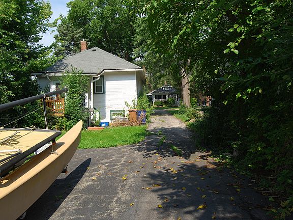 4th image of 272 W Eggleston Ave