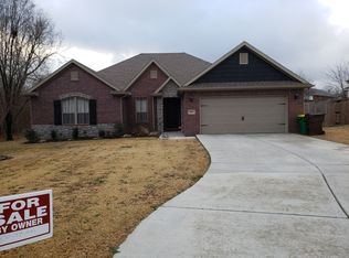 3801 Benjamin Ln, Springdale, AR 72764