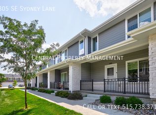 2305 SE Sydney Ln, Waukee, IA 50263