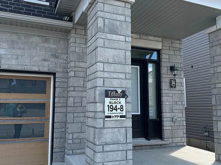 34 Durham Ave — Photo 2