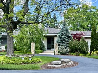 850 W Dean Rd, River Hills, WI 53217