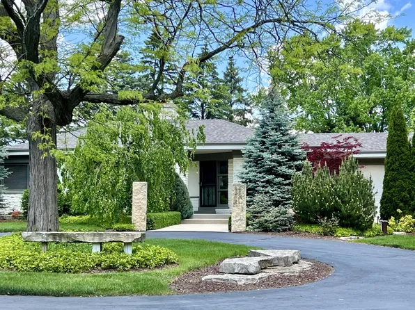 850 West Dean ROAD, River Hills, WI 53217