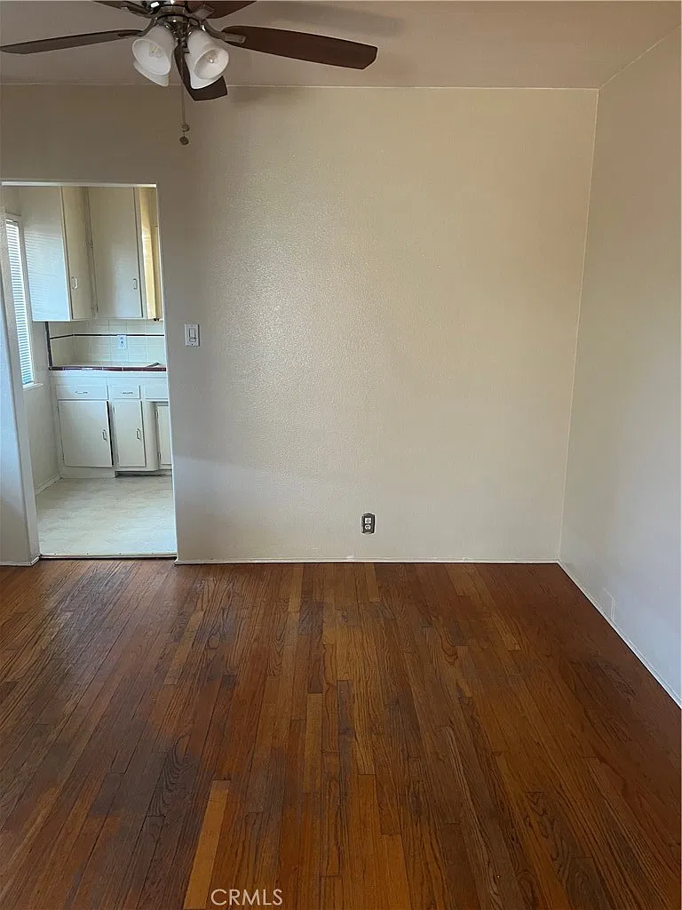 2 bed, 1015 sqft, $2,265 — Photo 3